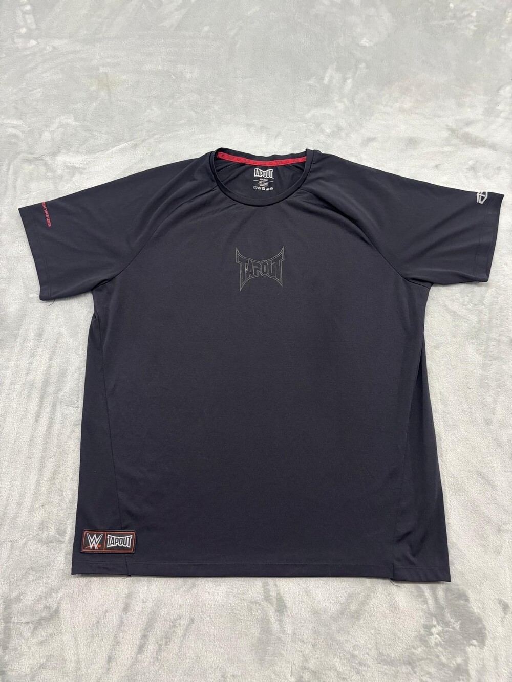 Tapout T Shirt Men's Size XL Black Crew Neck Spell Out Logo MMA Workout Training